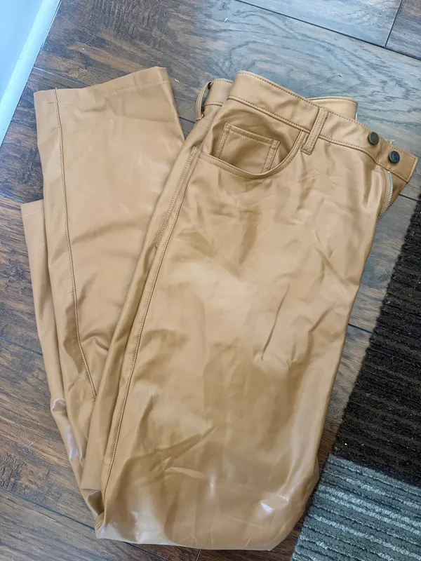 Abercrombie Ultra High-Rise 90s Straight Leather Pants - Image 2