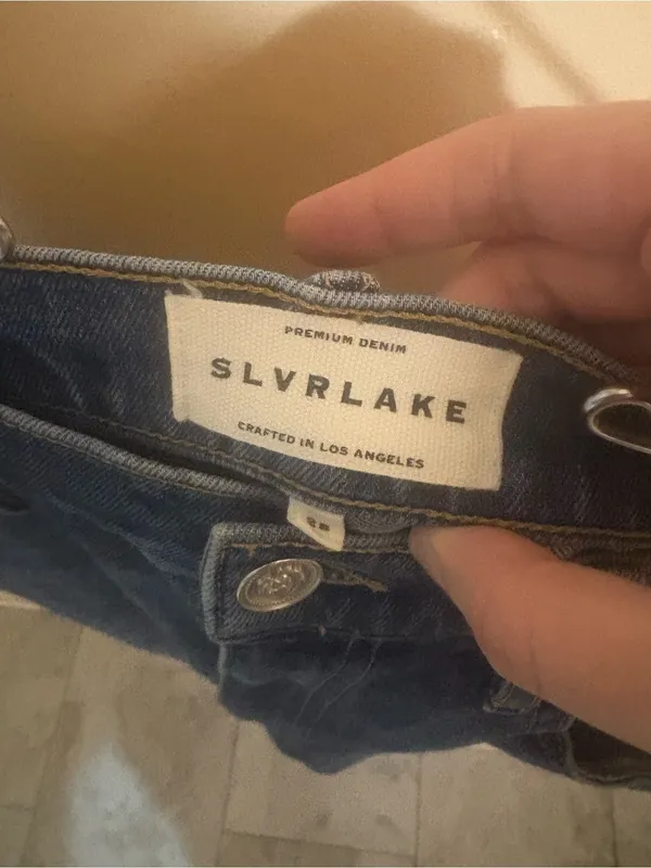 SLVRLAKE London Straight Leg Jeans in Sweet Memory - Image 4