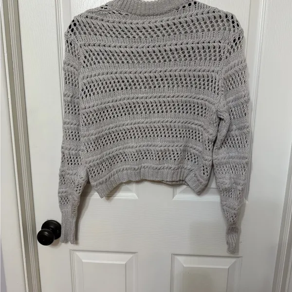 Aritzia WILFRED Gray Fayette Crochet open knit Crop merino‎ Wool Sweater size XS - Image 5