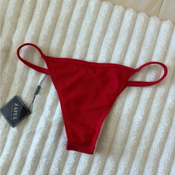 NWT Zaful Bright Red Ribbed Bikini Bottoms - Image 6