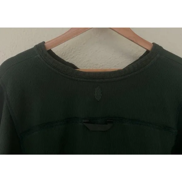 FP Movement Green Waffle Knit Slouchy Henley Top M Ribbed Oversized Thumbholes - Image 5