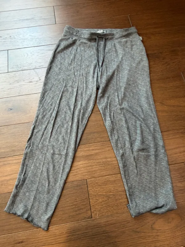 Eddie Bauer Cozy Gray Two-Piece Sleep Set Medium - C35-010 - Image 7