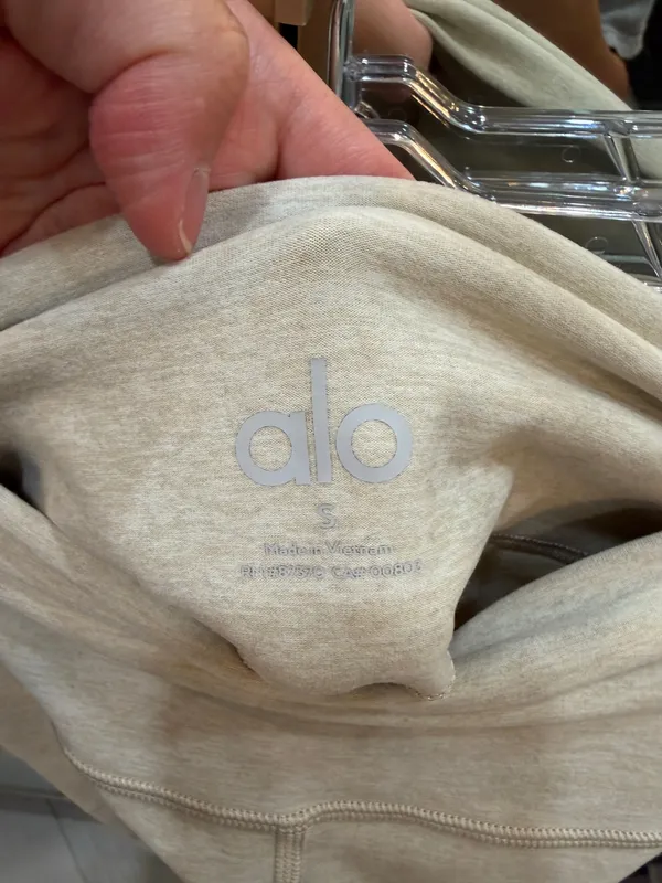 Alo alosoft leggings - Image 2