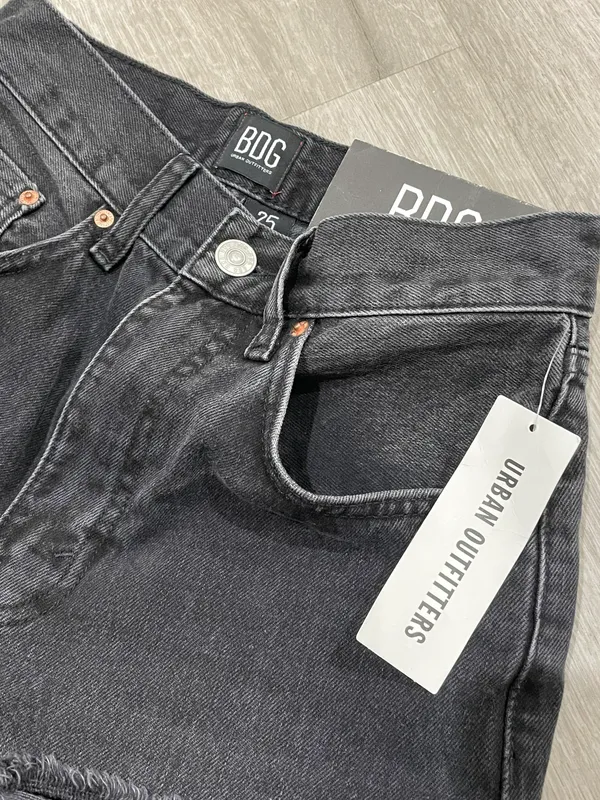 BDG High-Rise Black Jeans - Image 4