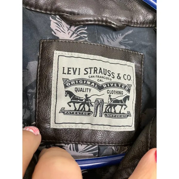 Levi Strauss Moto Jacket Womens Size M Brown Good Faux Leather Quilted Edgy - Image 5