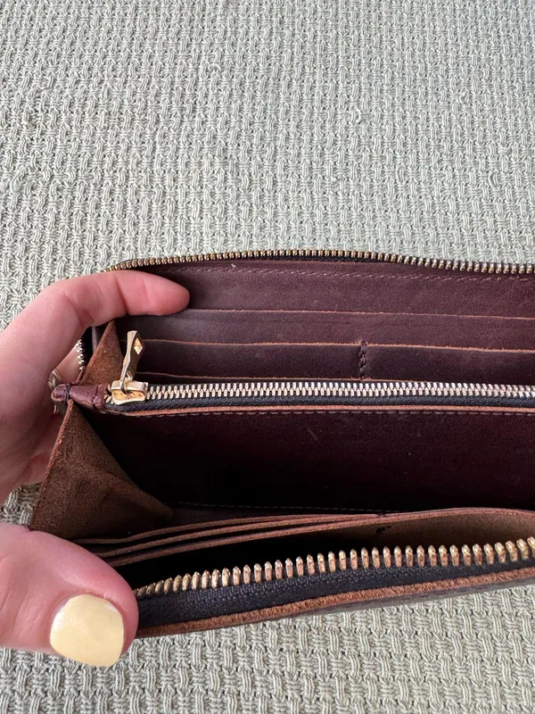Understated Leather Leather Wallet - Image 3