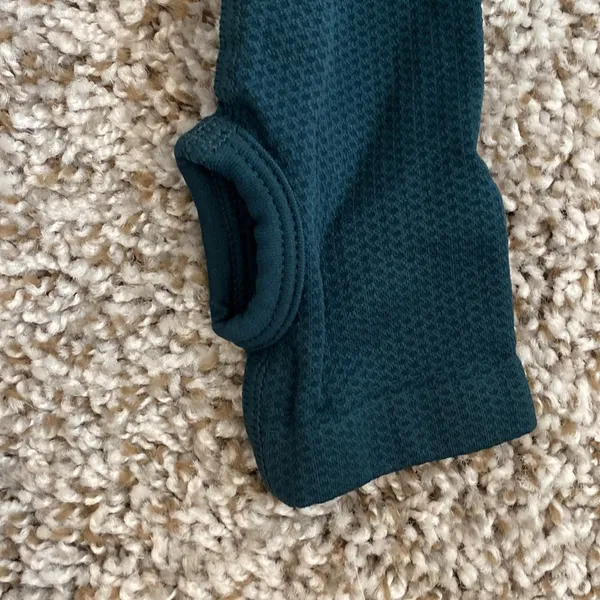AYBL Balance V2 Seamless Long Sleeve Crop Top - Forest Green in XS - Image 8