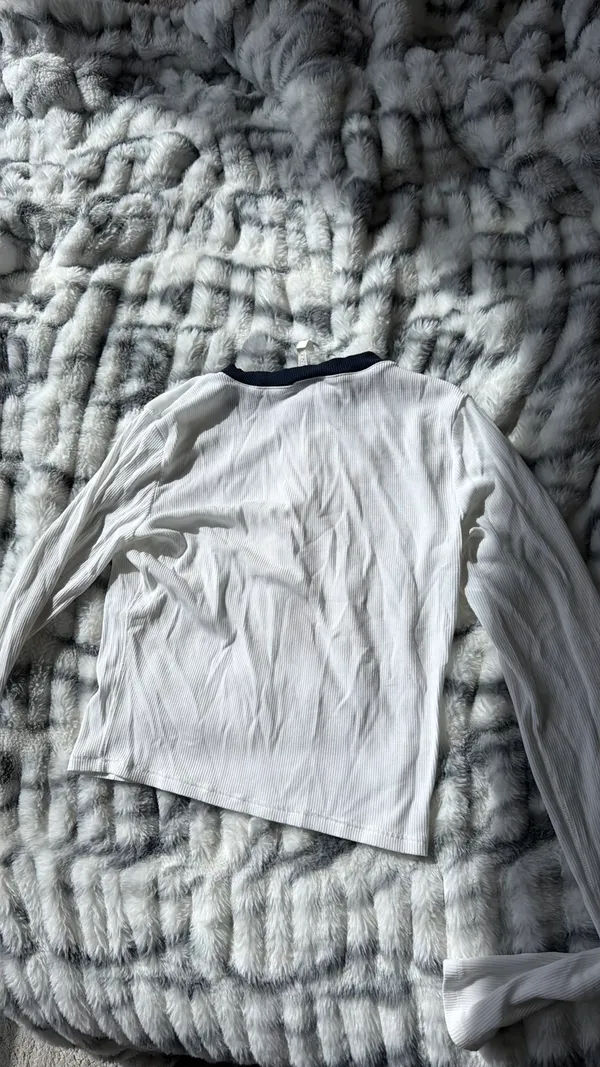 SKIMS Long Sleeve - Image 3
