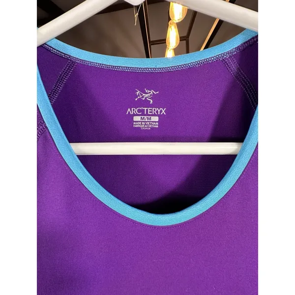 ARCTERYX Purple Running Tee Shirt Top Short Sleeve Women's Medium Base Layer - Image 2