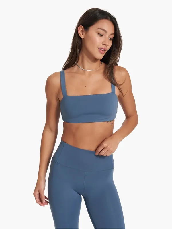 Vuori Evolve Square Neck Sports Bra – Pool Blue – M - Image 2