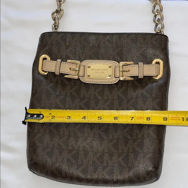 Michael Kors Dark Brown Shoulder Bag with Gold Details - Image 4