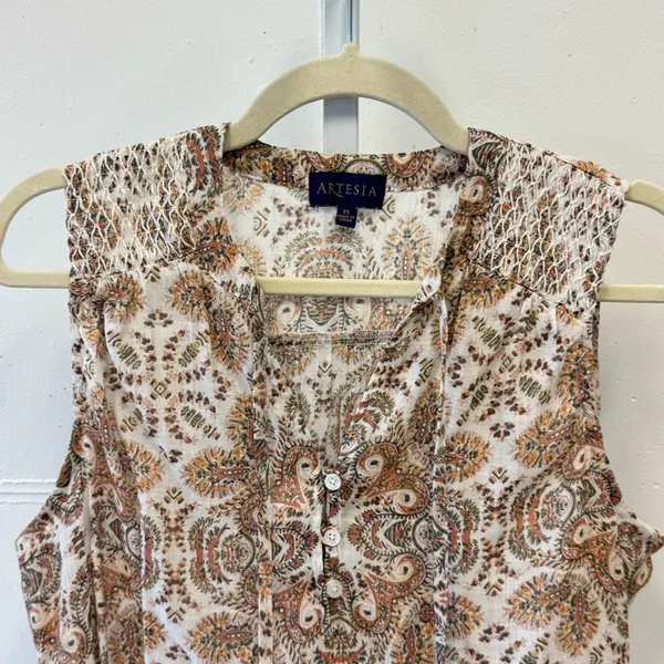 Artesia Boutique Sleeveless Boho Paisley Sleeveless Top Brown and Cream Medium‎ - Image 3