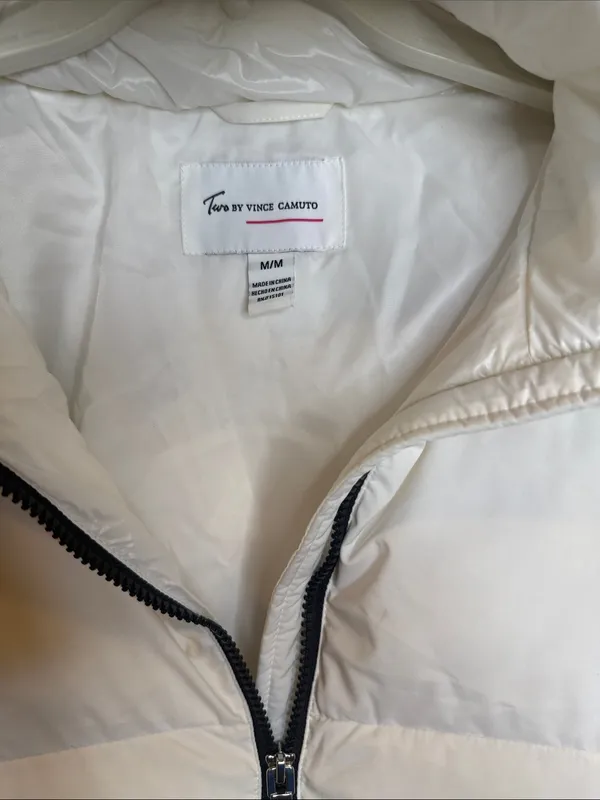 NWOT Two by Vince Camuto White Hooded Puffer winter Jacket sz Medium - Image 5