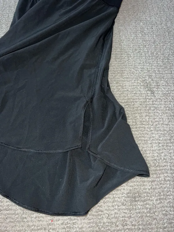 Lululemon black top size 4 - Image 2