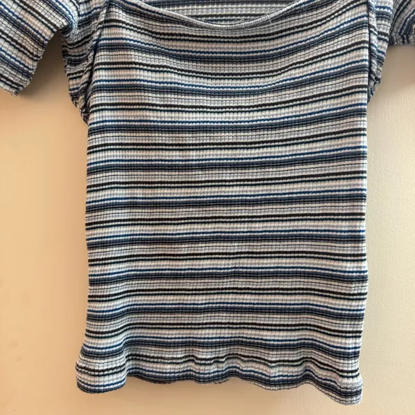 Free people stripe wild tee blue white short sleeve top size small - Image 5