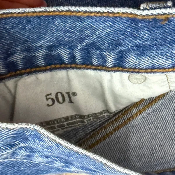 Levis Premium Sz 501 Button Fly Cut Off Denim Short Size 4 Sz 27 Jean Distressed - Image 5