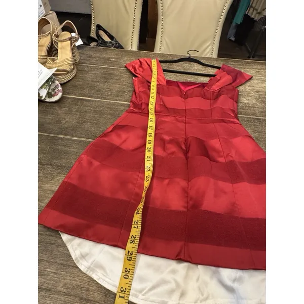 Hellessy Emily Dress‎ In Red With Contrast White Shirttail Hem Size 4 Crimson - Image 13