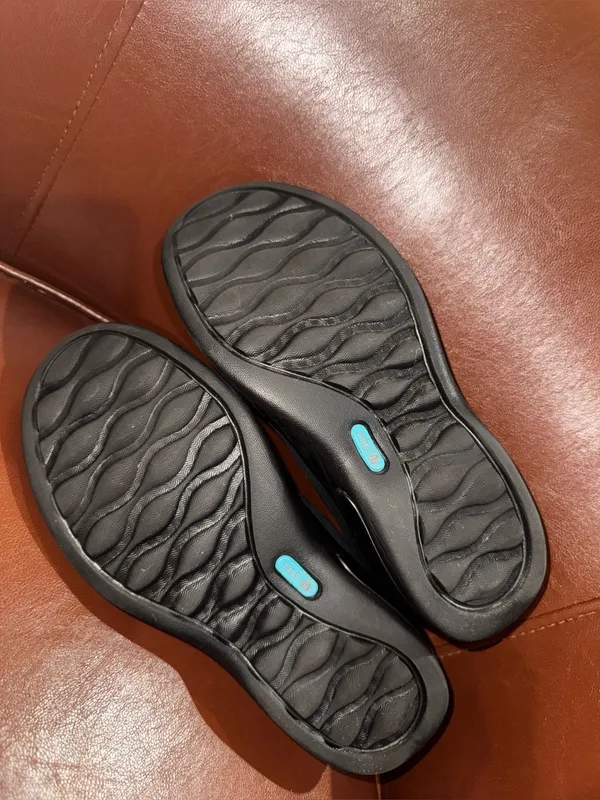 Bzees Slip On Flats Size 7.5 Great Condition - Image 4