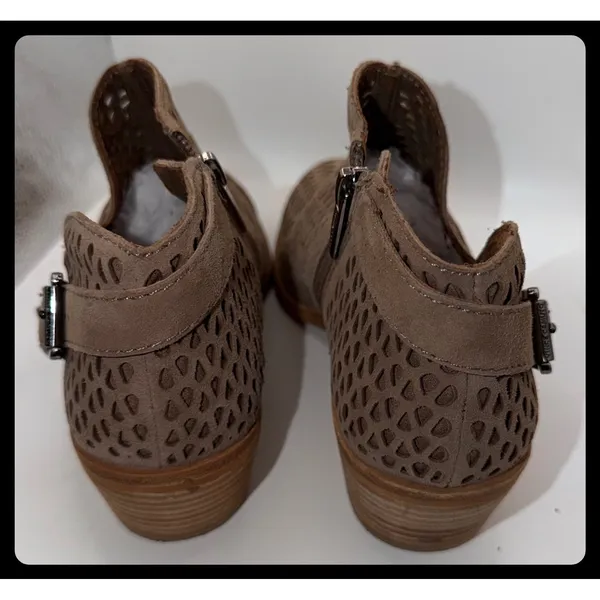 Vince Camuto Phandra Ankle Booties Womens 7.5 Brown Laser Cut Buckle Boot - Image 3
