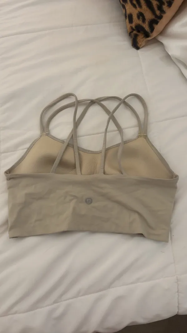 Lululemon beige like a cloud sports bra size 4 - Image 2