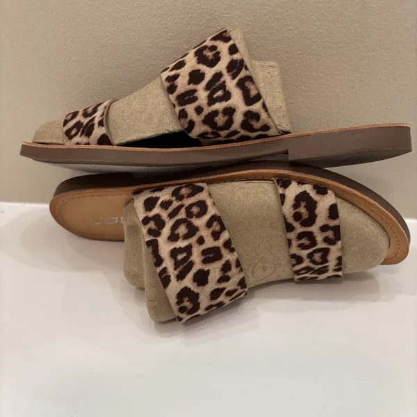 Soda Cheetah Leopard Print Pattern Double Strap‎ Slide Sandals Sz 5.5 - Image 5