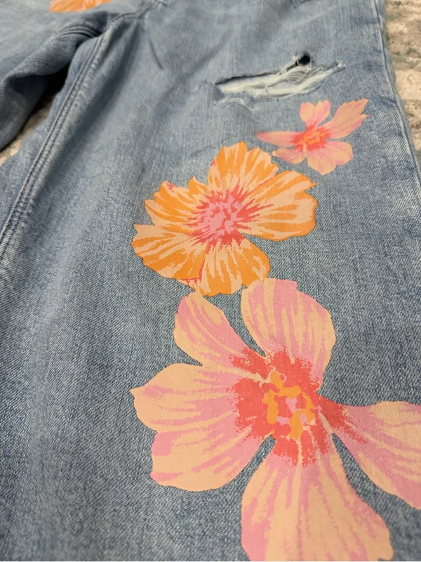 American Eagle Super Low-Rise Baggy Flare Floral Jeans Size 16 - Image 8