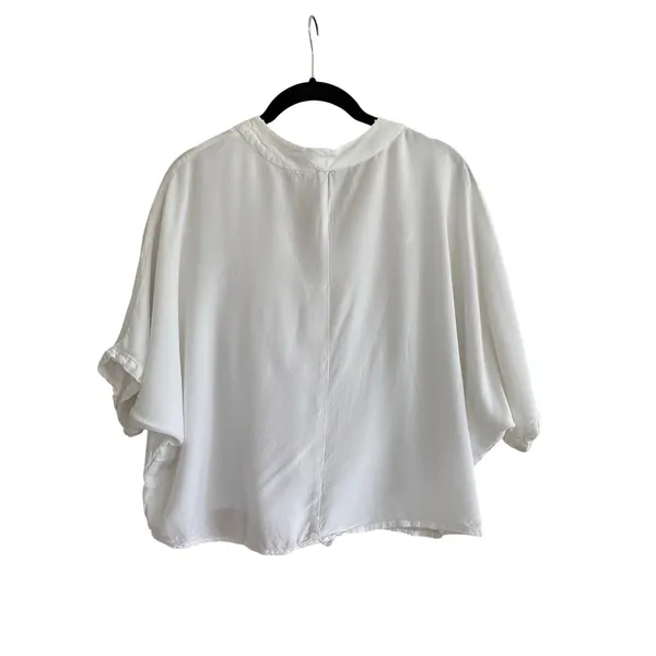Sim & Sam V-Neck Tie Bottom Button Short Sleeve Blouse Size Small - Image 7
