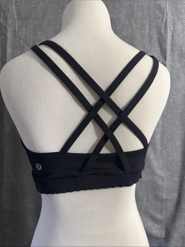 lululemon Black Crisscross Back Sports Bra size 8 - Image 3