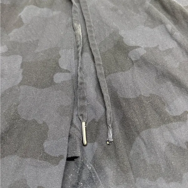 Lululemon Ready To Rulu Camo Joggers 28" - Image 2