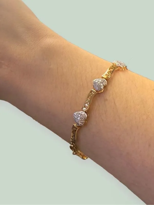 LOVE Heart Link Bracelet - Gold Tone - Image 2