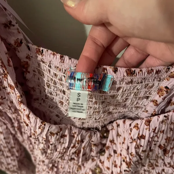 Urban Outfitters NWOT Allie Tie Sleeve Sleeve Blouse Floral Print Size S - Image 9