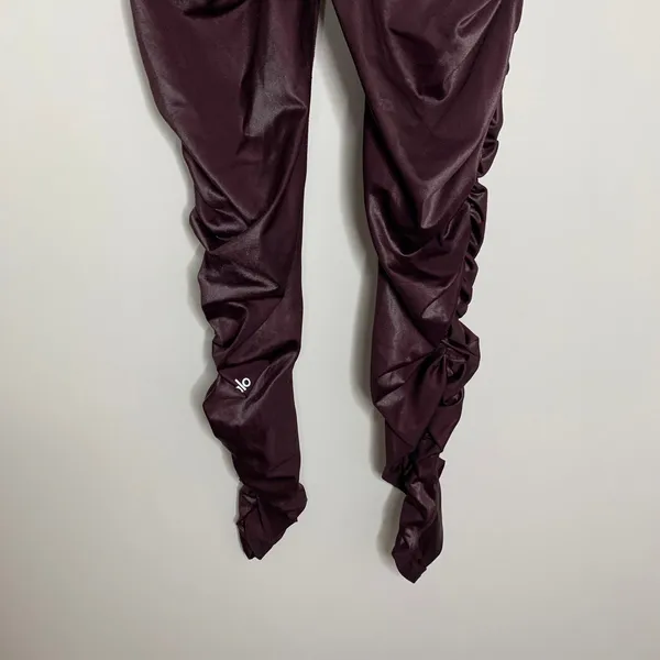 Alo yoga High-Waist Cinched Legging Oxblood Shine Purple Womens Large - Image 4