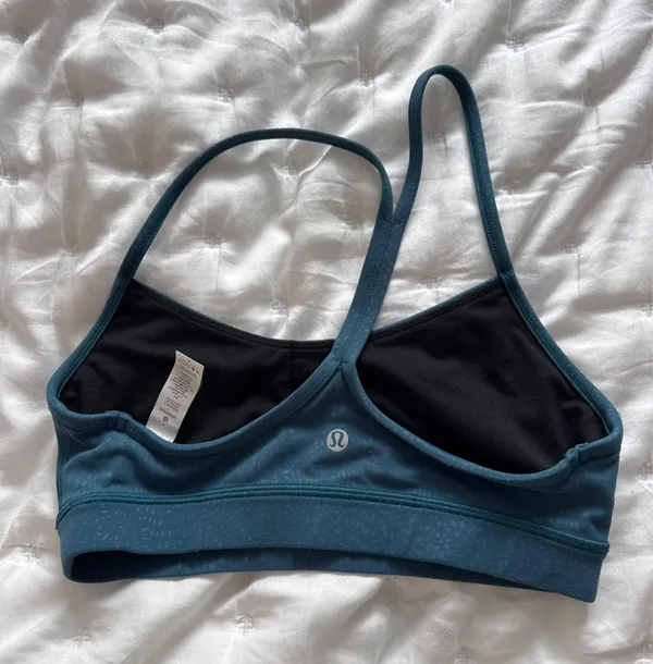 Flow Y Lululemon Sports Bra - Image 4