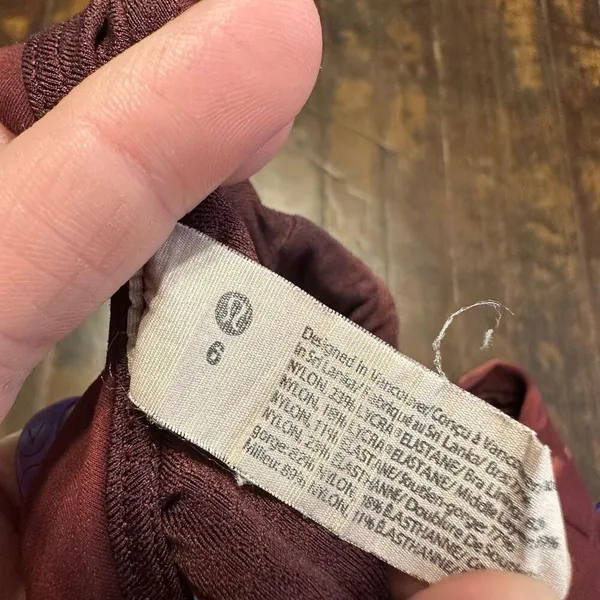 Lululemon Wunder train long line tie dye size 6 wireless bra - Image 3