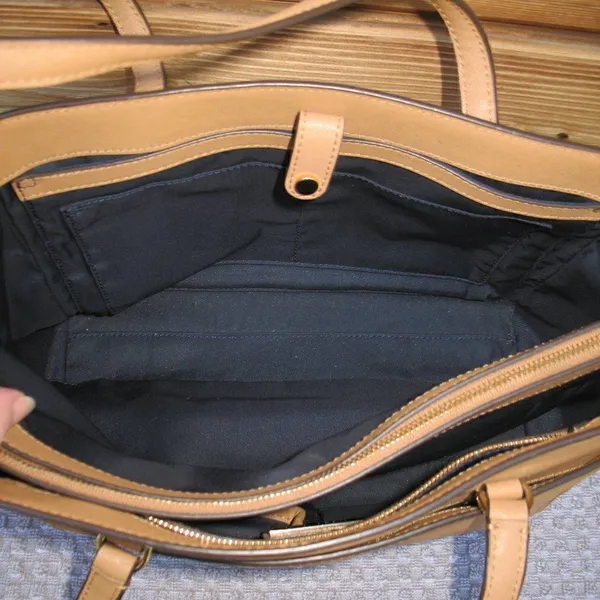 Tory Burch Robinson Small Tan Cardamom Bag Tote - Image 13
