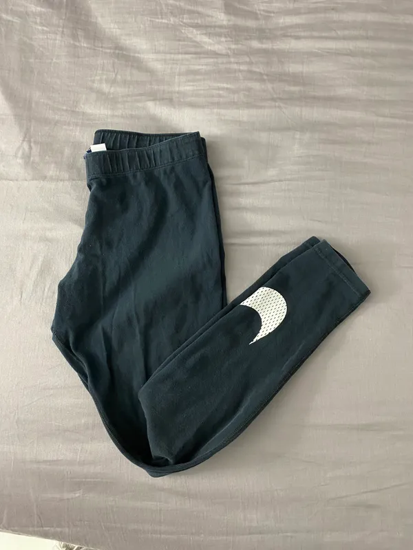 Nike Black Leggings - Image 3