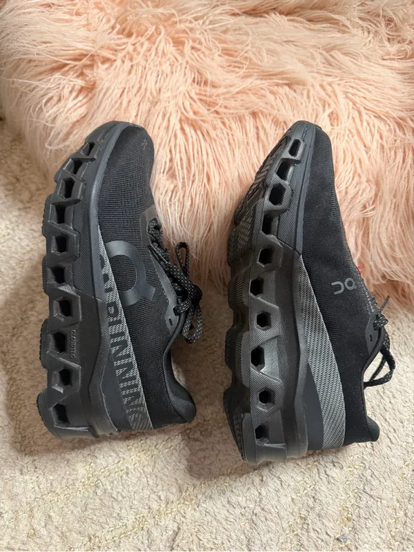 On Running Cloudmonster 2 Black Eclipse Size 6 - Image 9
