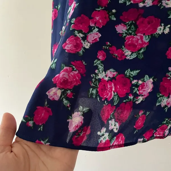 Forever‎ 21 Floral Print Chiffon Scoop Neck Tank Top - Image 2