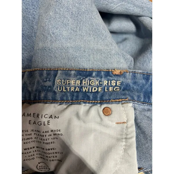 American Eagle Strigid Super‎ High Waisted Ultra Wide Leg Jeans 16 Short - Image 4
