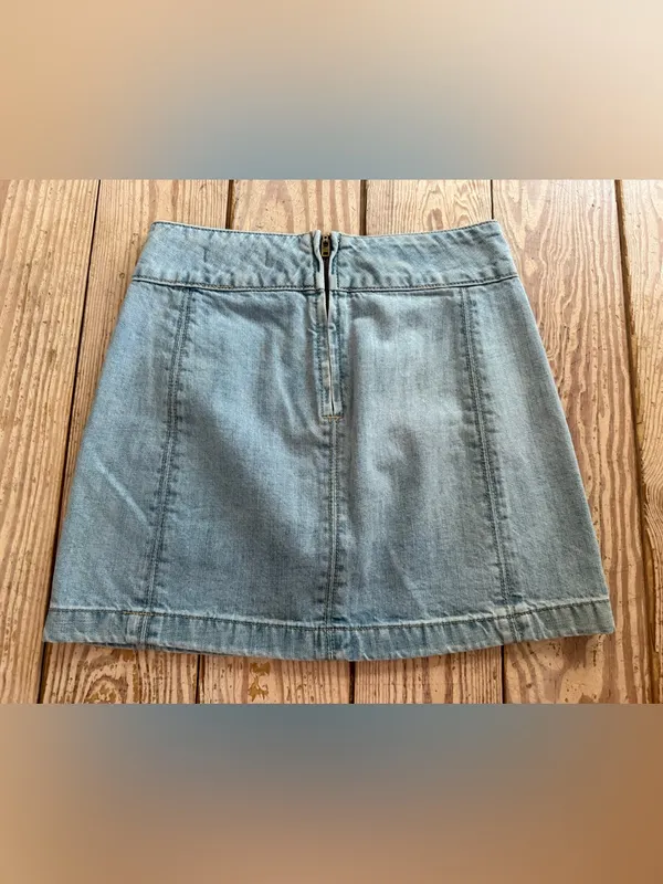 Free People Light Wash Denim Mini Skirt size 2 - Image 3