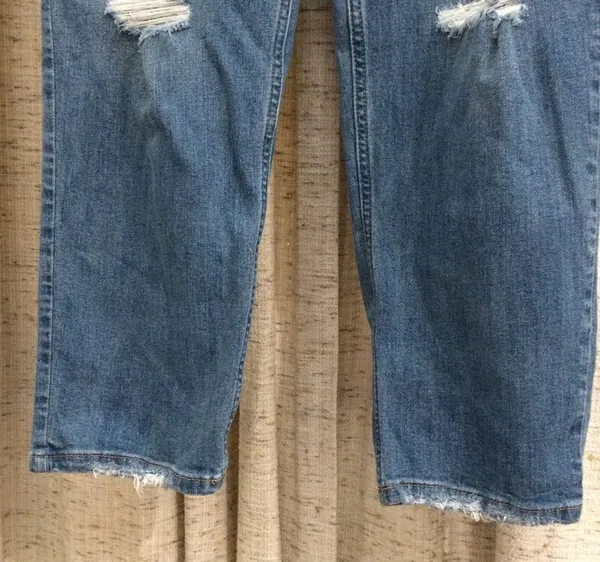 Maurices Button Fly Distressed Denim Jeans - 33R - Image 4