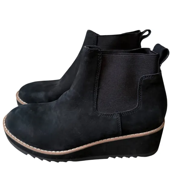 Eileen Fisher Black Nubuck Leather Wedge Chelsea Boots Lug Sole 5.5 NEW - Image 2