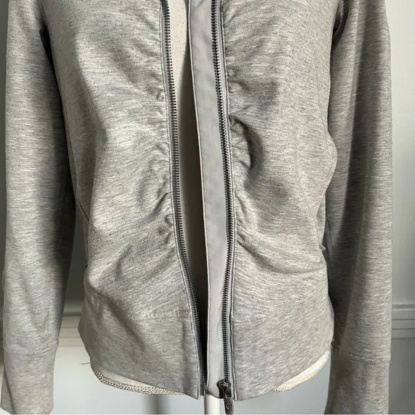 Lululemon • Gather Up Jacket Heathered Power Grey / Sea Salt - Image 11