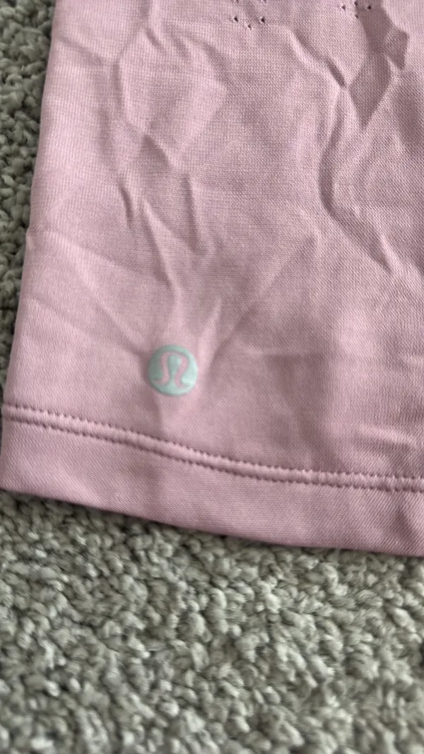 Lululemon shirt - Image 3
