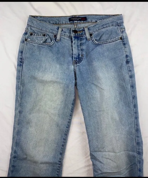 American Eagle Jeans - Image 4