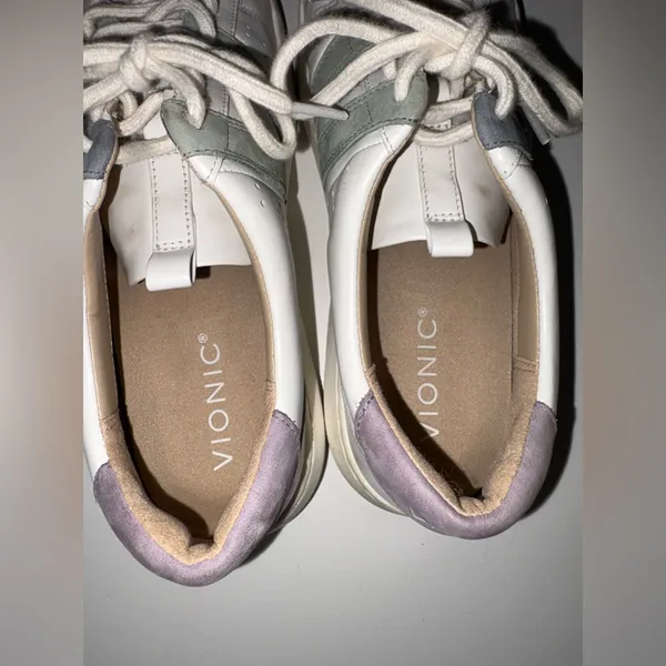 Vionic Women's‎ Simasa Abyss White Leather Multicolor Detail Sneakers Size 8 - Image 4