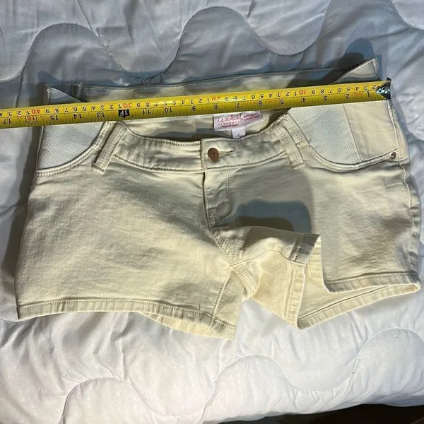 Isabel Maternity Denim Shorts Size 2 White - Image 2
