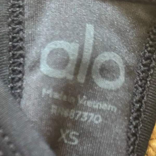 ALO YOGA Black Racerback Bralette Bra size XS Alo Logo gym run dance EUC - Image 3