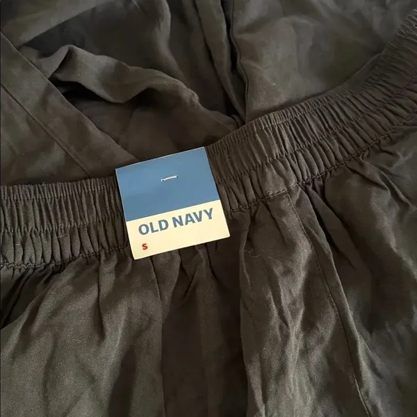 Old Navy Black Flared Trousers NWT - Image 3