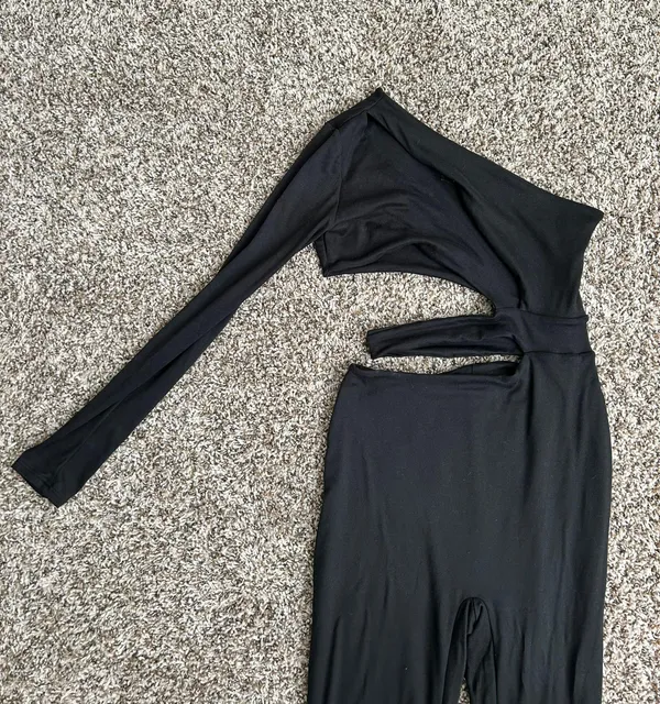 Sexy Asymmetrical Jumpsuit in Black Size M - Image 5